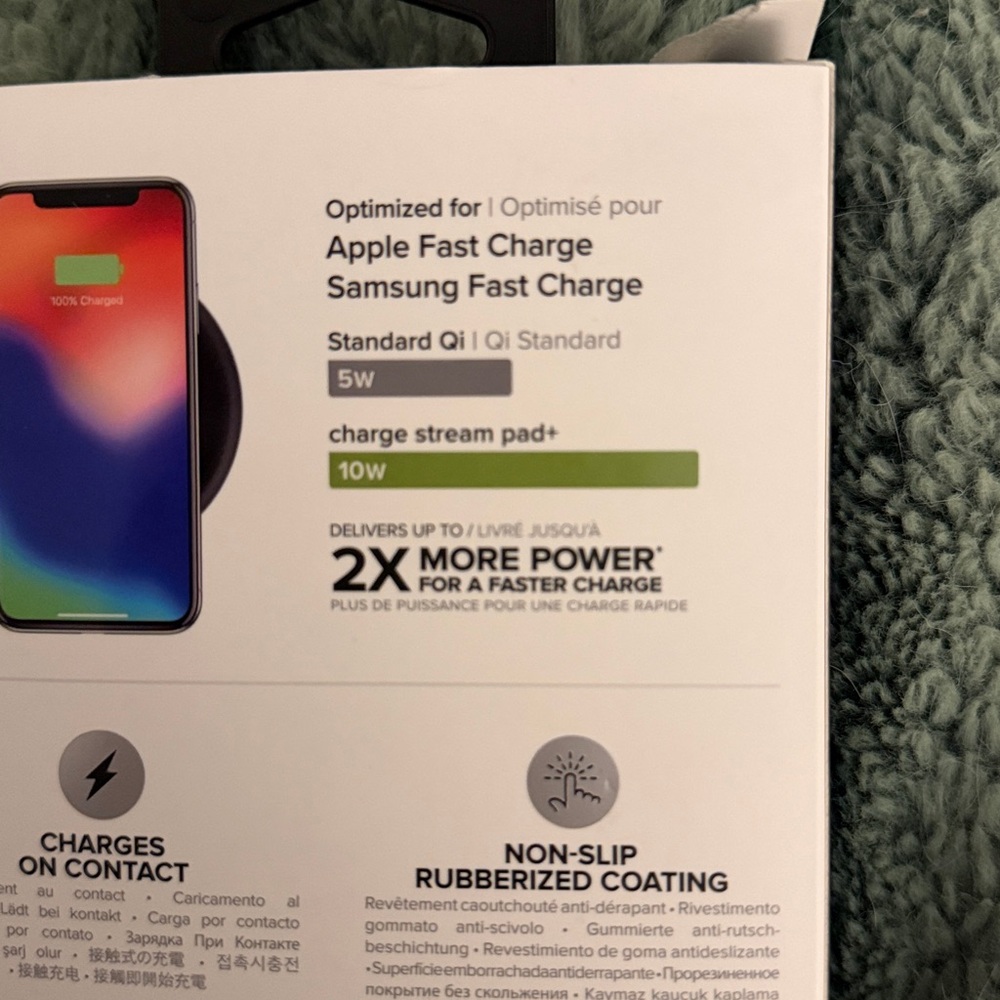 mophie Charge Stream Pad+ Wireless Charging Pad - Black - Picture 4 of 5